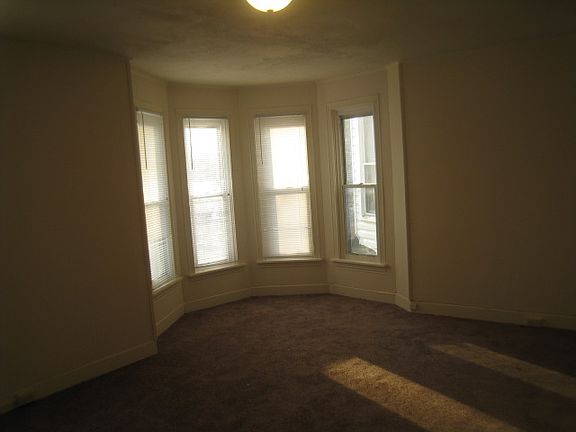 4th image of 617 N 18th St #1