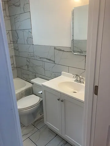 2604 Fair Oak Ln #B — Photo 3