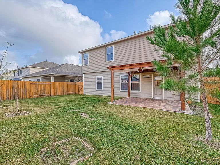 502 Mornington Ln — Photo 48