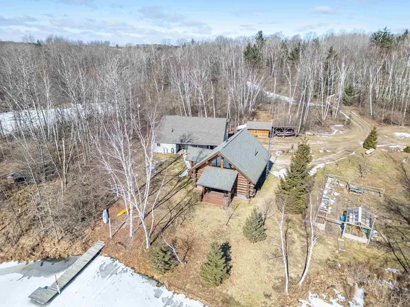 5330 Scottish Hills Dr, Gladwin, MI 48624