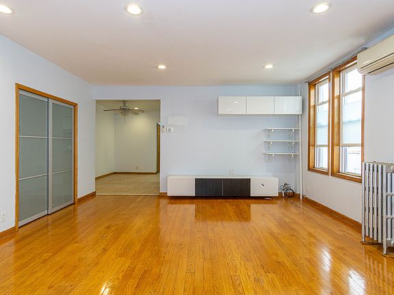 3rd image of 1319 E 36th St Floor 1