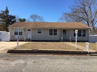 332 Seaman Ave, Beachwood, NJ 08722