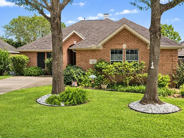 4123 Ridgepoint Dr, Pearland, TX 77584