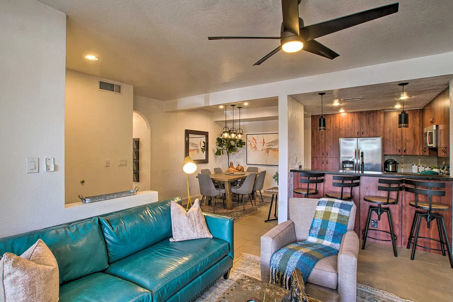 2 bed, 2.0 bath, 1033 sqft, $2,645 — Photo 4