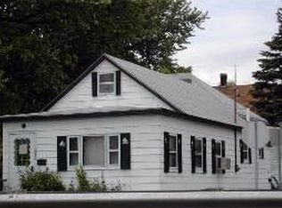 809 N Shore Rd, Revere, MA 02151