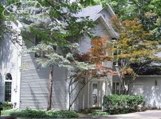 5221 Chickasaw Trl, Flushing, MI 48433