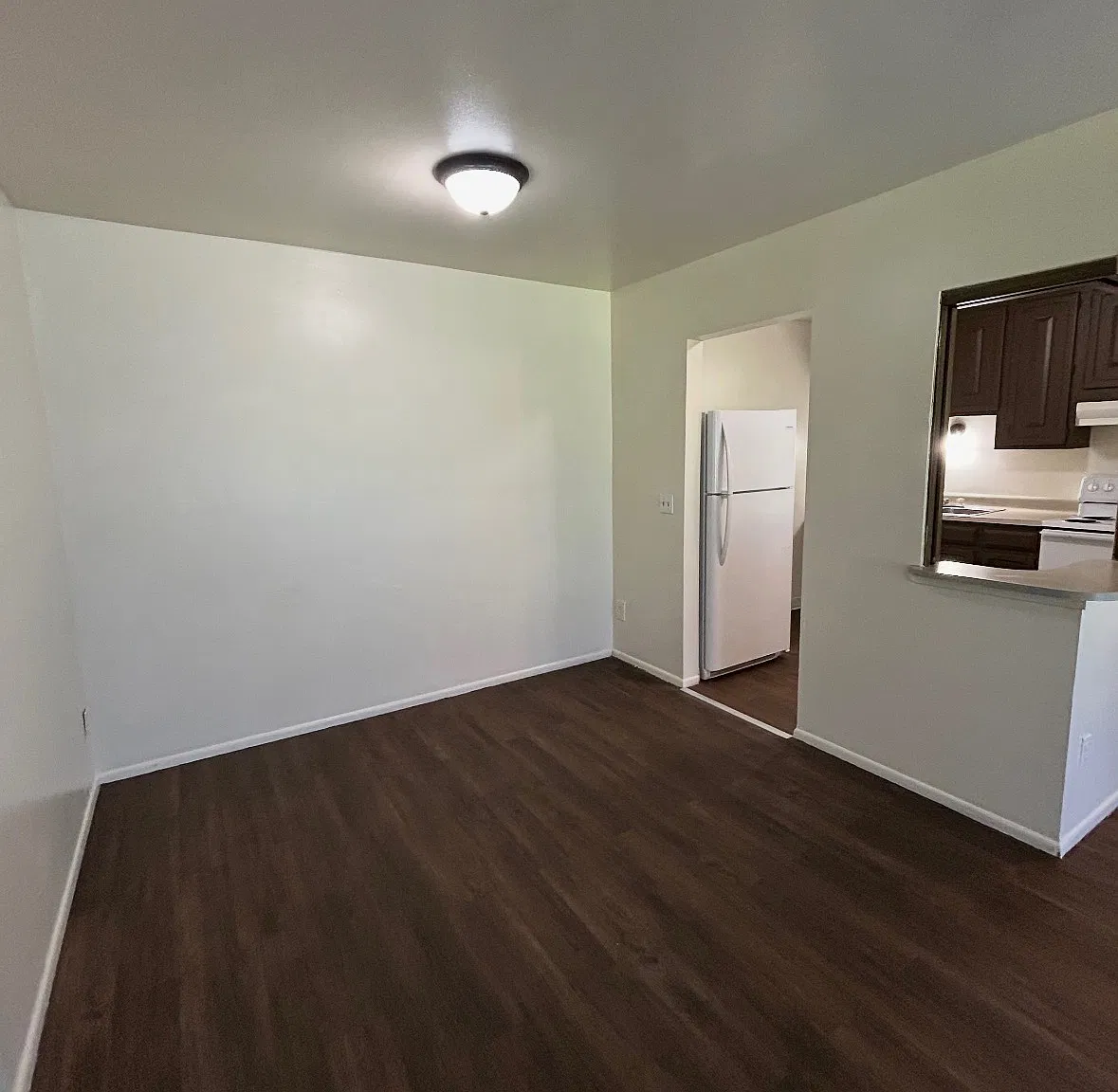 2930 Grasselli Ave — Photo 4