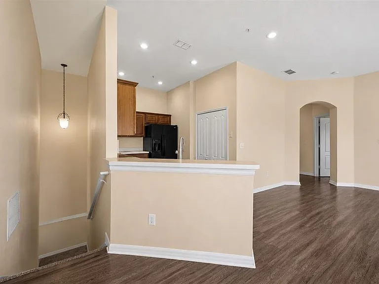 2210 San Jacinto Cir — Photo 5