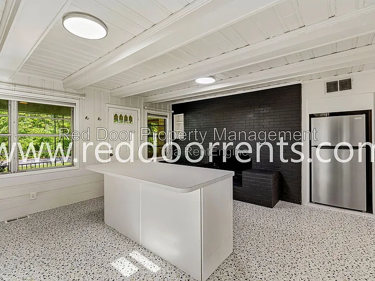 4701 Kessler Boulevard East Dr — Photo 15