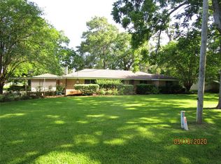 6608 Bryan Rd, Jones Creek, TX 77541