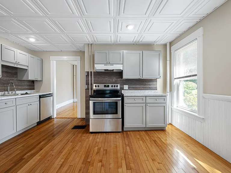 3 Ferdinand St #1 — Photo 12