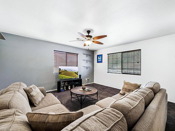2nd image of 3876 Wellington Pl