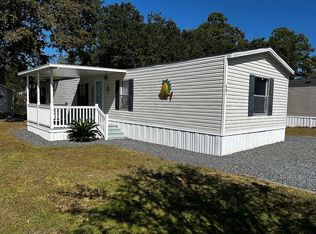 461 Point Dr, Murrells Inlet, SC 29576