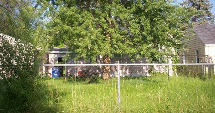 2nd image of 325 32nd Ave N