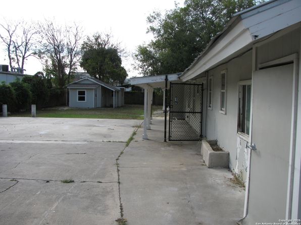 san-antonio-texas-169079185 picture