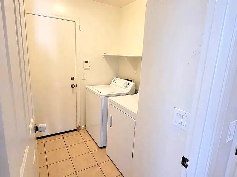 1096 W Desert Valley Dr — Photo 10
