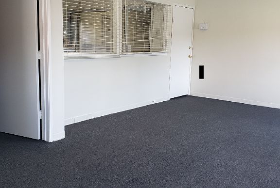 2nd image of 2931 S Sepulveda Blvd