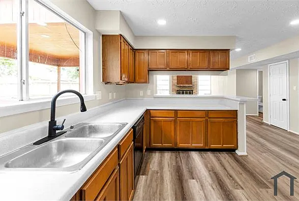 10311 Blue Oak Dr — Photo 13