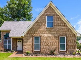 15 Cypress Grove Cv, Oakland, TN 38060