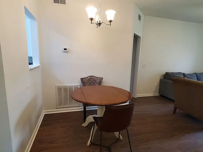 4220 Wilshire Blvd #105-C — Photo 20