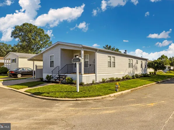209 Sunnyside Ln, Williamstown, NJ 08094