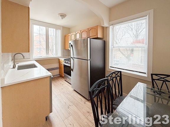 4th image of 23-08 42nd St #2