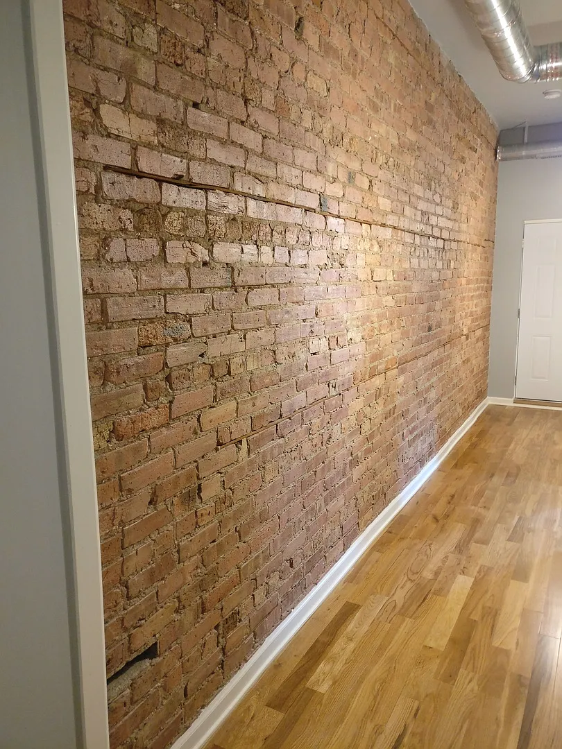 3 bed, 1600 sqft, $2,200 — Photo 4