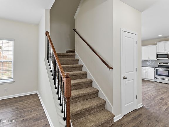 5th image of 5432 Calvert Ln