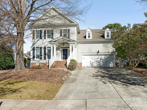 813 Garbow Ct, Charlotte, NC 28270