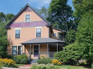 27 Bacon Pl, Newton, MA 02464