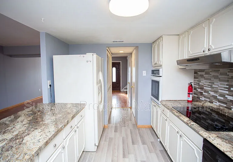 16 Radnor Ct — Photo 34