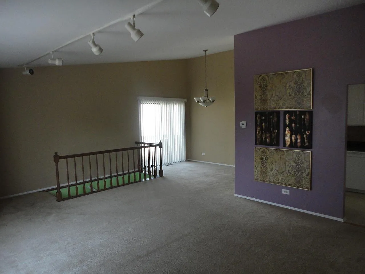 2 bed, 1050 sqft, $2,000 — Photo 3