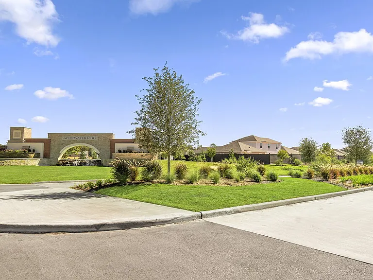 16430 Honeysuckle Hill Dr — Photo 22