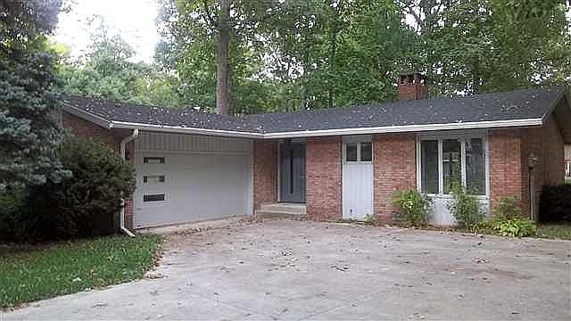 1st image of 312 N Dogwood Ln