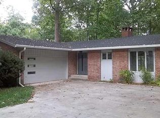 312 N Dogwood Ln, Muncie, IN 47304