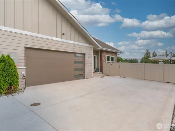 214 Solomon Loop NW, East Wenatchee, WA 98802