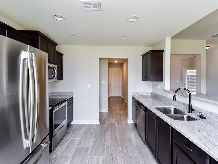 3555 Sabra Ln — Photo 7