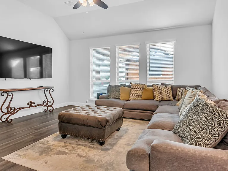 1208 Sagewood Dr — Photo 13