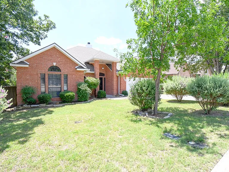 719 Oak Hollow Dr — Photo 42