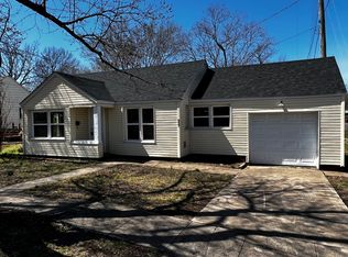 537 Porter Ave, Aurora, MO 65605