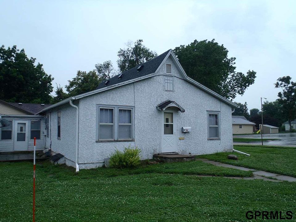 1st image of 411 W 24th Ave