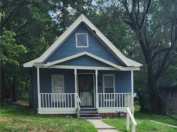 5725 Bales Ave, Kansas City, MO 64130