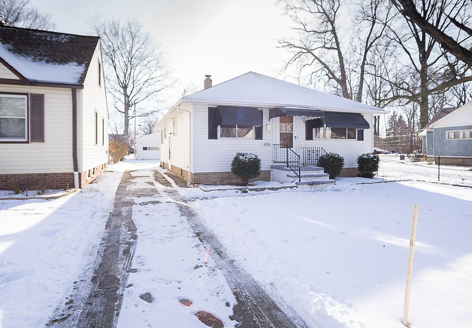 1st image of 19730 Meredith Ave