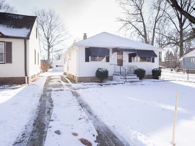 19730 Meredith Ave, Euclid, OH, 44119