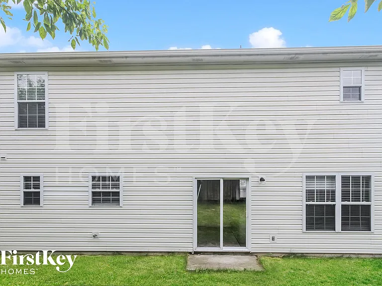 7222 Mars Dr — Photo 15