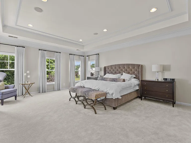 4039 Cray Dr — Photo 35