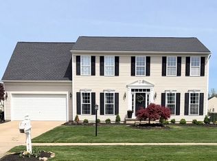 37830 Stoney Lake Dr, North Ridgeville, OH 44039