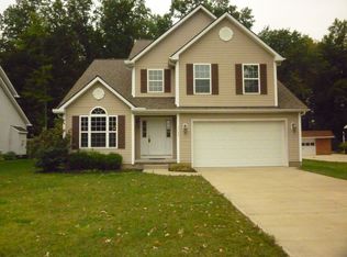 7144 Barton Rd, North Olmsted, OH 44070