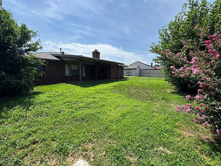 8413 Woodfield St — Photo 20