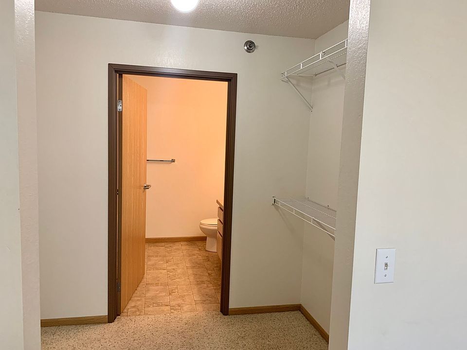 1st image of 3507 10th Ave S #107